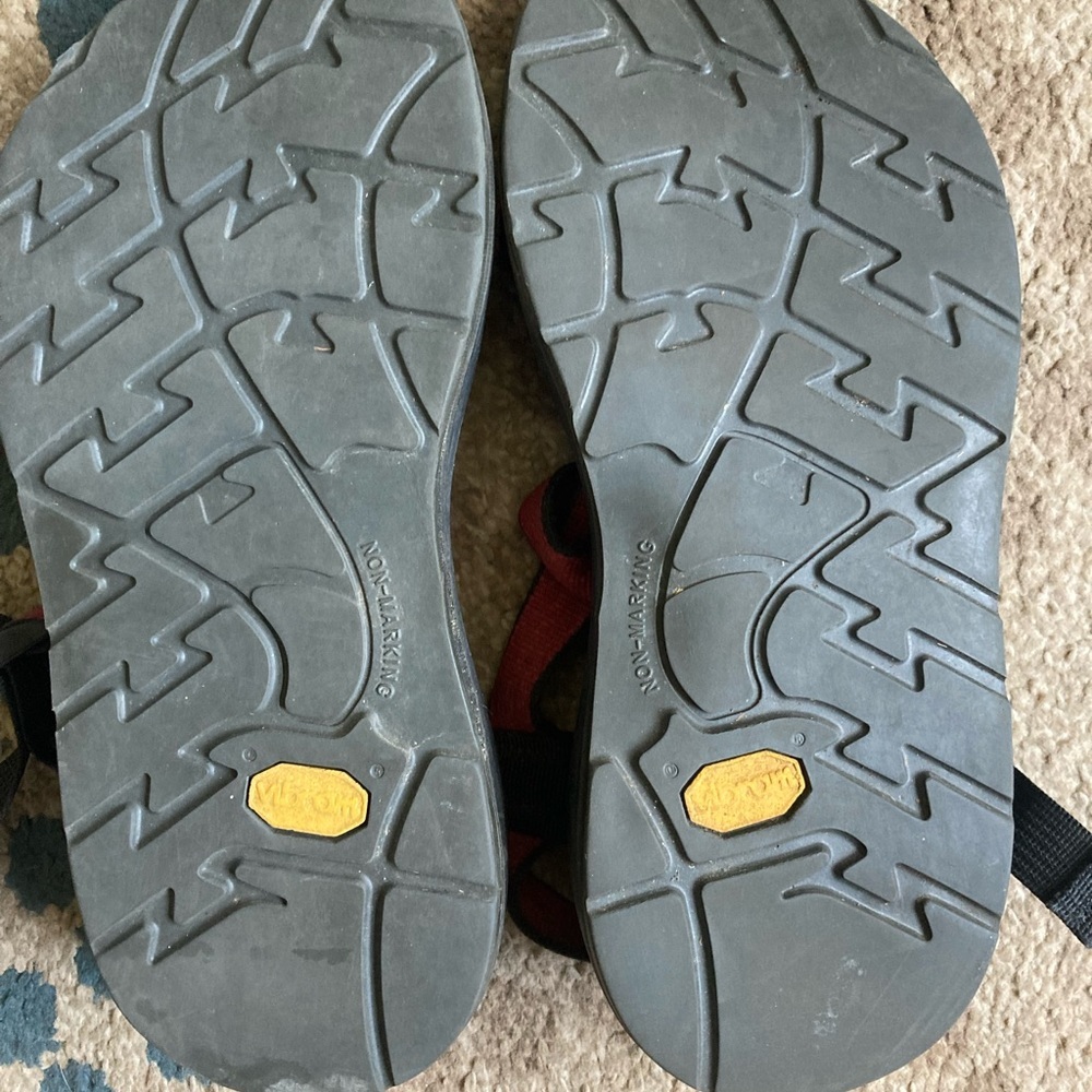 Chacos Z2 red sandal 10’’ - Picture 3 of 4